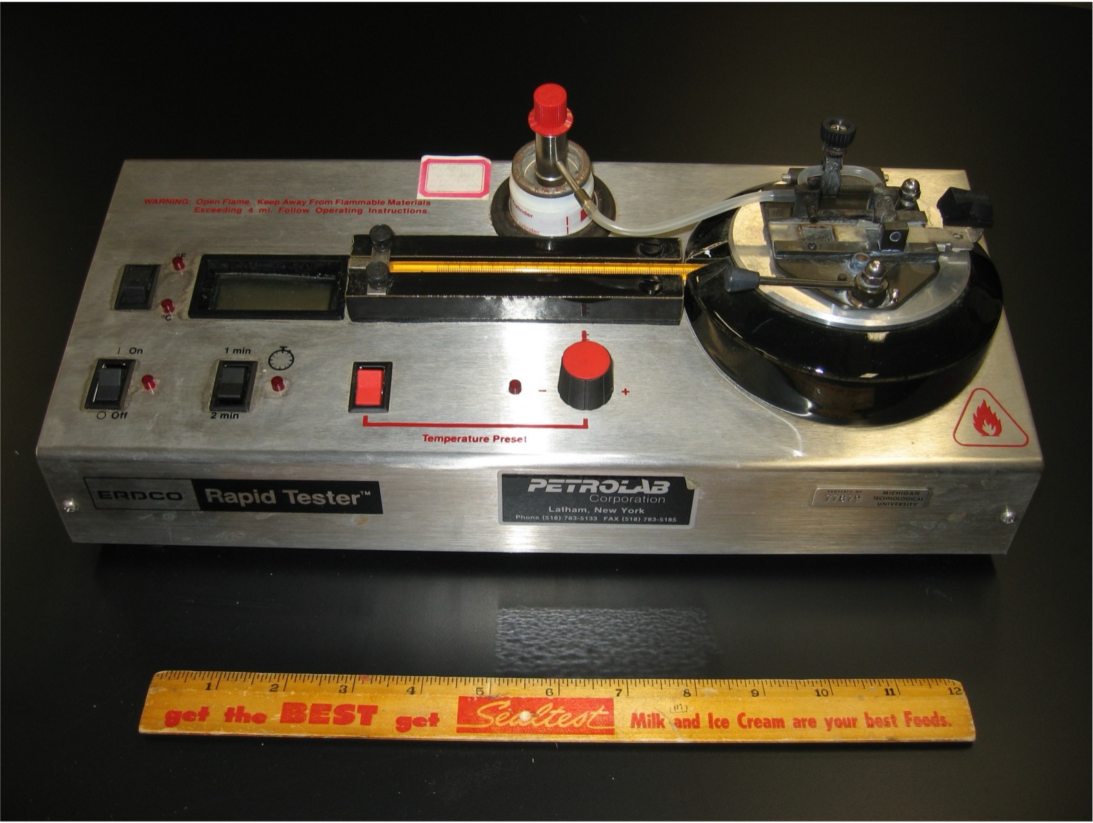 Closed Cup Apparatus